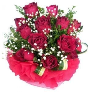 Dozen red Roses in a bouquet